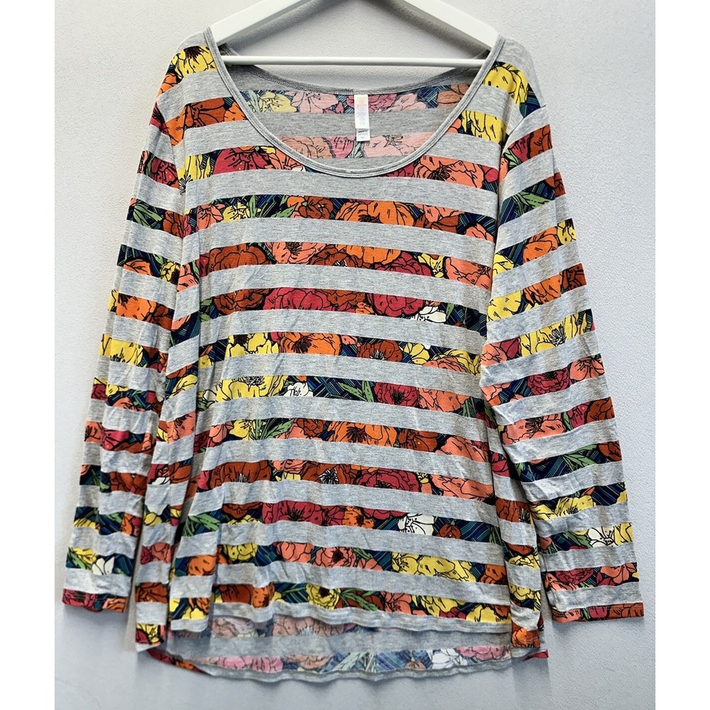 LuLaRoe Size Women's Size 3XL Floral‎ And Grey Stripe Lynnae Top